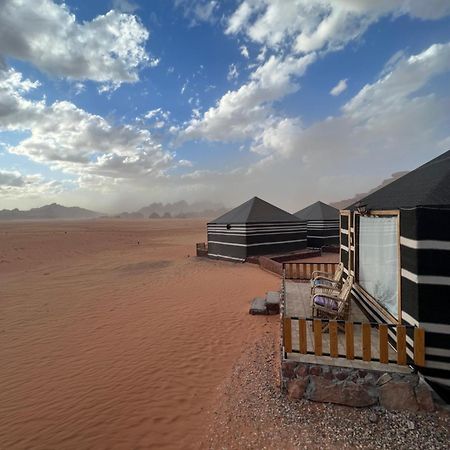 Bedouin Life Camp Hotel Wadi Rum Eksteriør billede