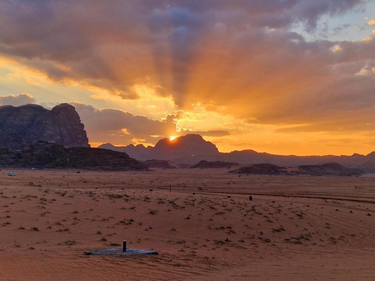 Bedouin Life Camp Hotel Wadi Rum Eksteriør billede