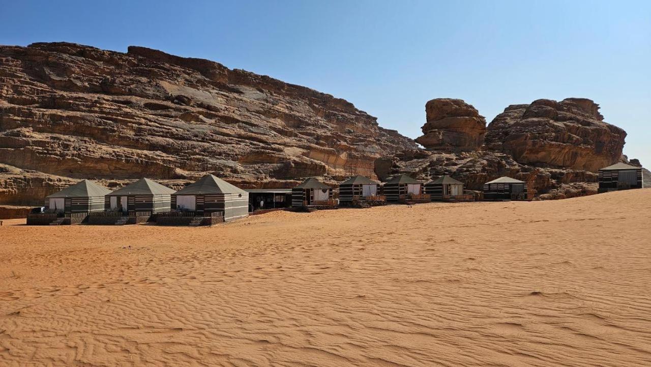 Bedouin Life Camp Hotel Wadi Rum Eksteriør billede